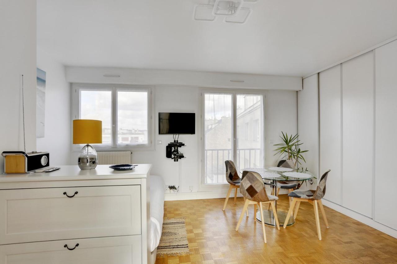Le Nid Du Roi - Appartement Terrasse - Versailles Versalhes Exterior foto